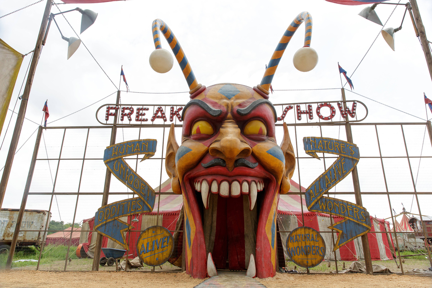 American Horror Story: Freak Show ‘Massacres and Matinees’ Recap